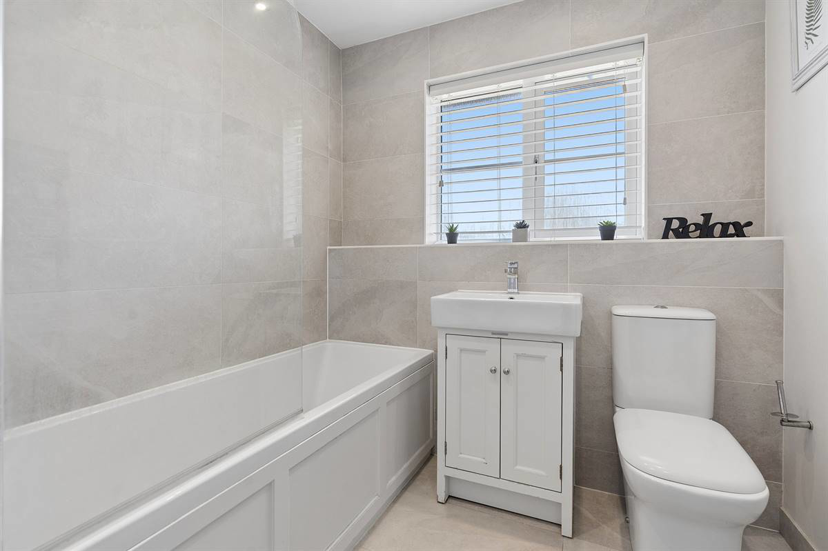 Blackberry Way, South Tankerton, Whitstable, photo 21