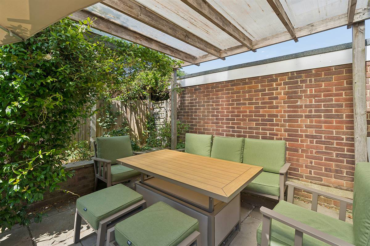 Whitehall Gardens, Canterbury, photo 15