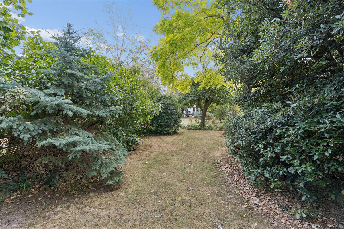 St. Johns Road, Swalecliffe, Whitstable, photo 2