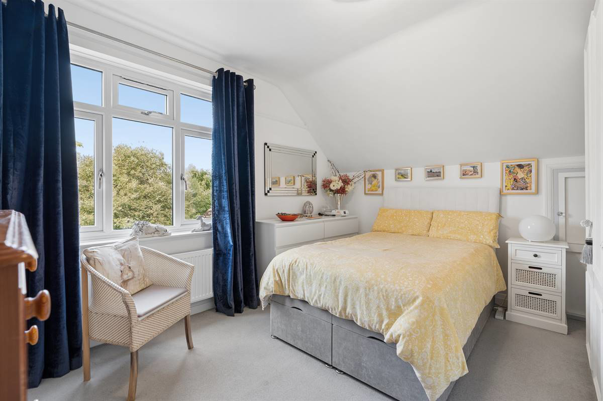 St. Johns Road, Swalecliffe, Whitstable, photo 15