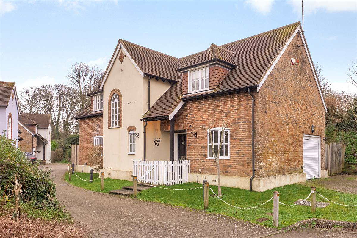 Shooters Hill, Eythorne, Dover, photo 26