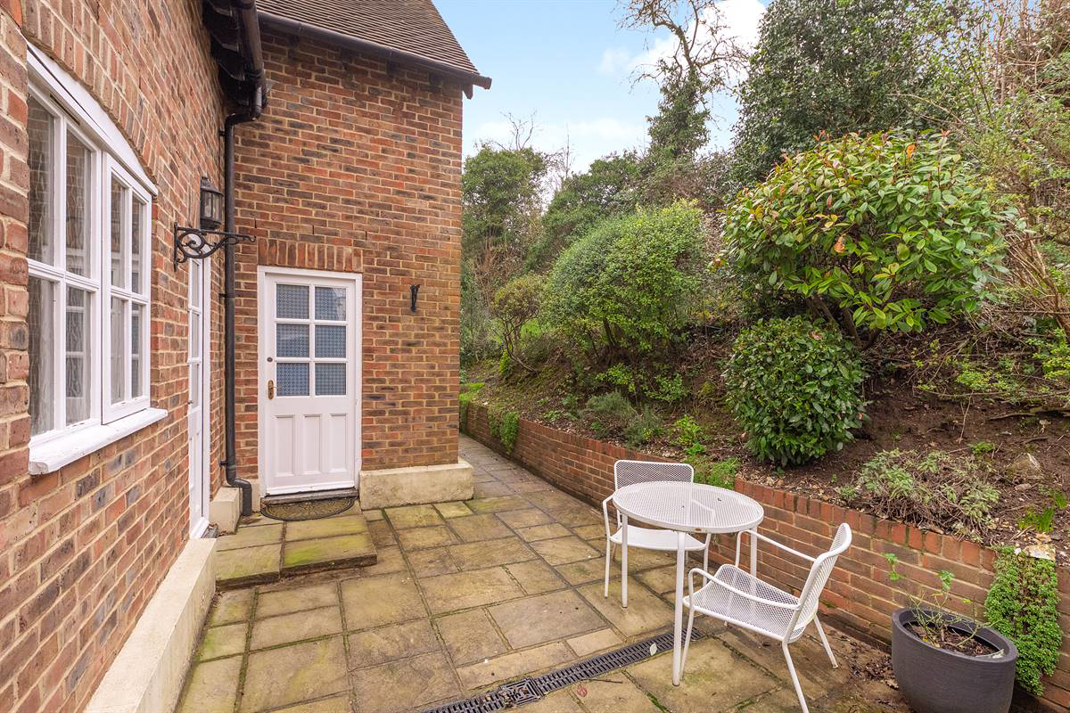 Shooters Hill, Eythorne, Dover, photo 25