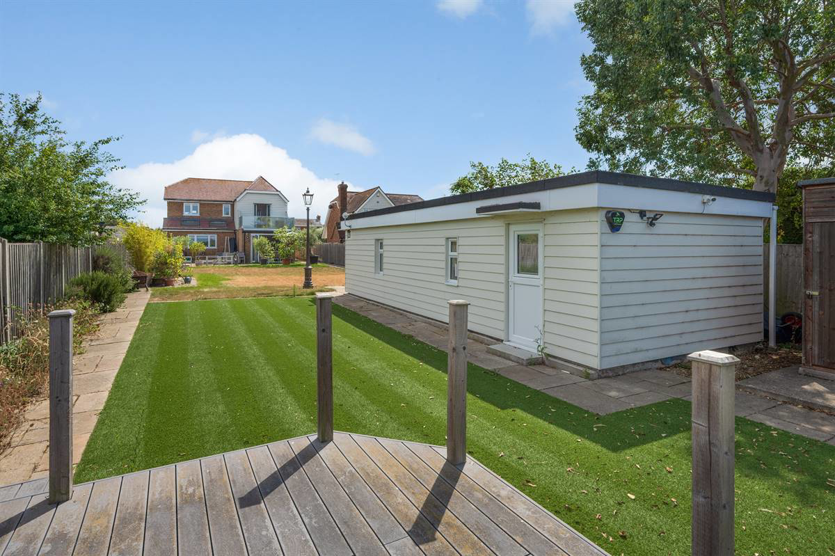 Ashbee Gardens, Herne Bay, photo 34