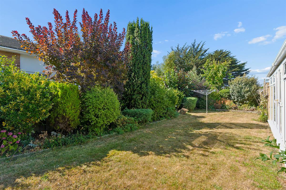 Highfields Avenue, Herne Bay, photo 16