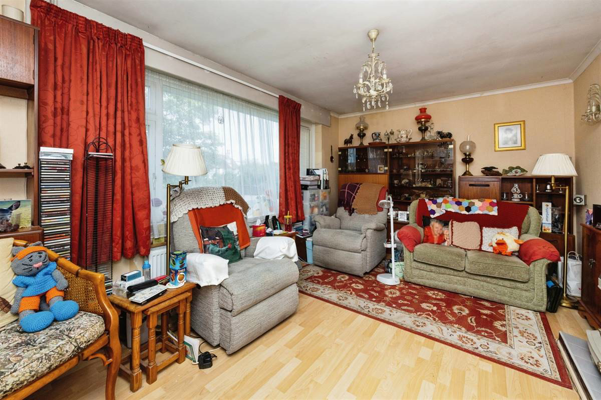 Photo 3