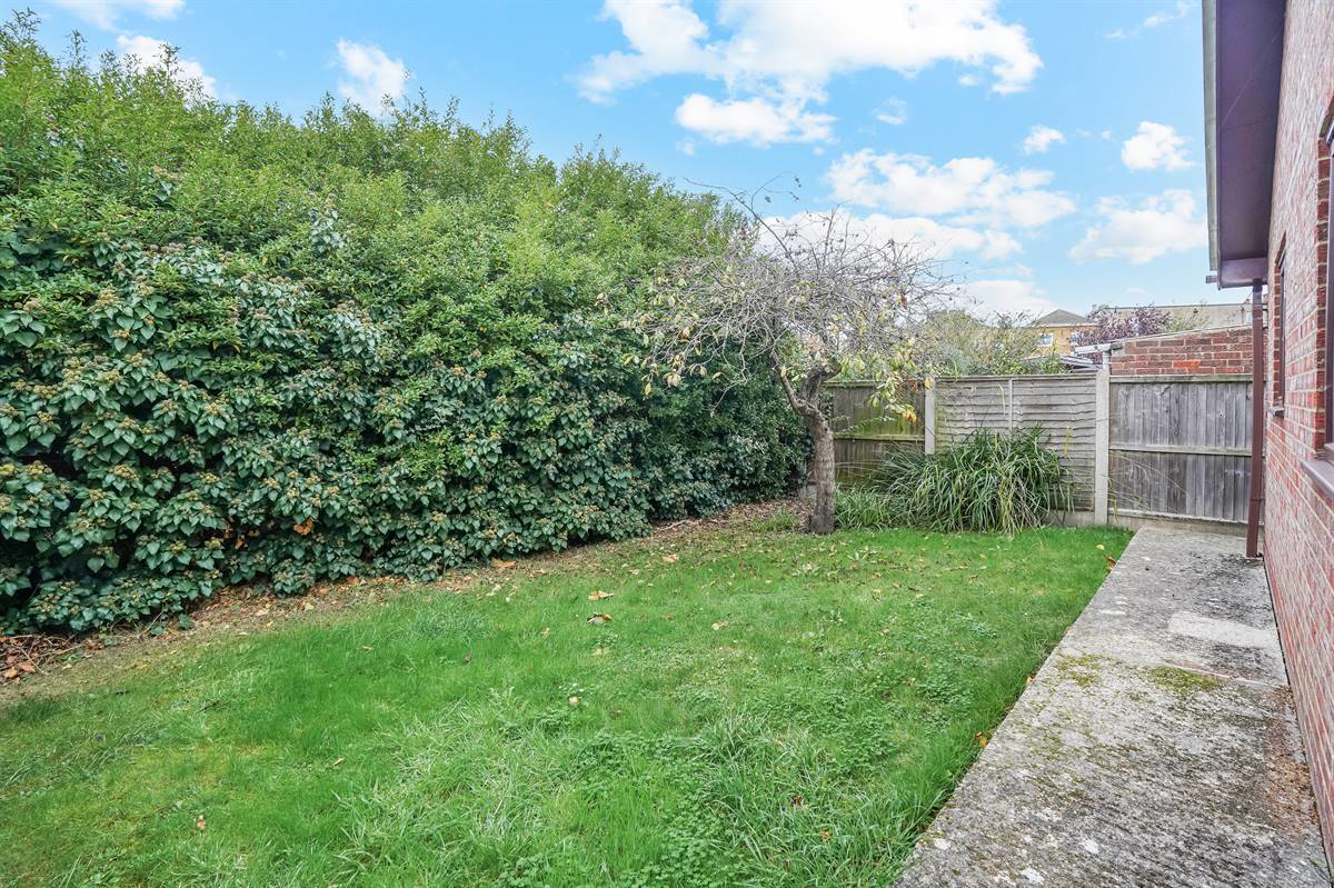 Albany Drive, Herne Bay, photo 11