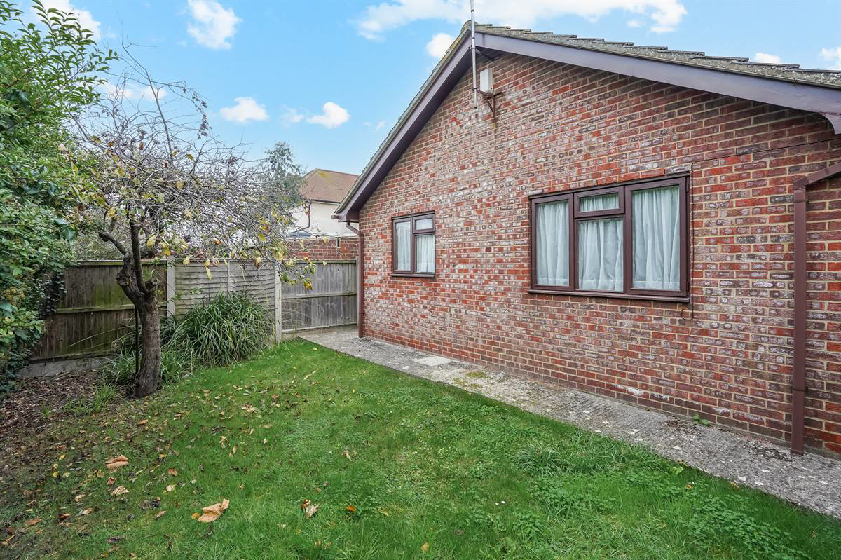 Albany Drive, Herne Bay, photo 13