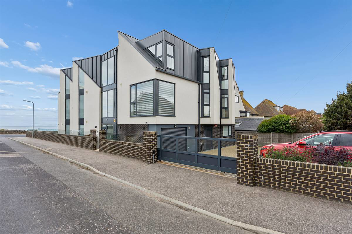 Westleigh Road, Westgate-On-Sea, photo 18