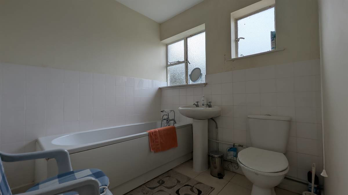 Ridgeway Cliff, Herne Bay, photo 13