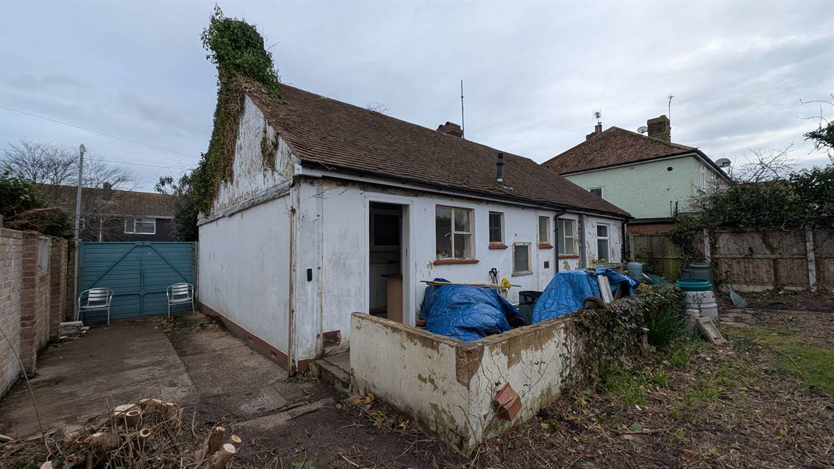Ridgeway Cliff, Herne Bay, photo 14