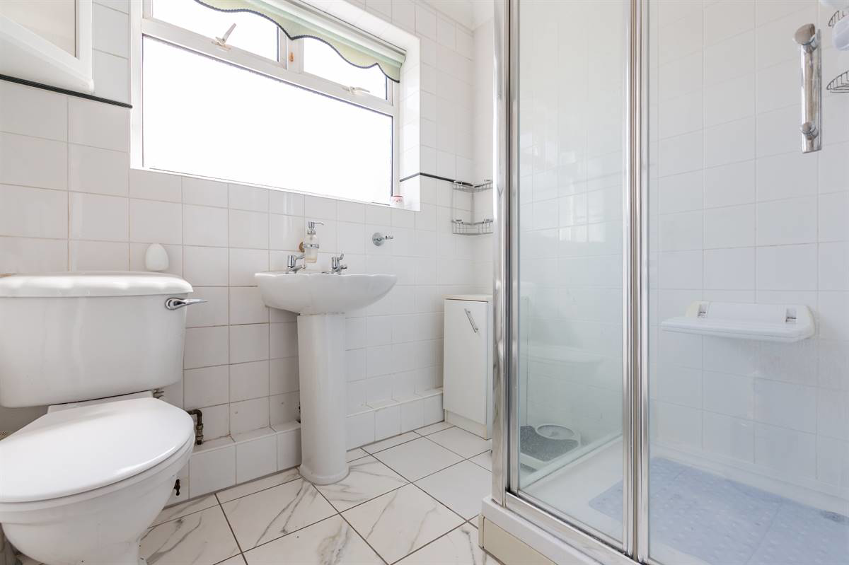 Glenbrook Close, Herne Bay, photo 12