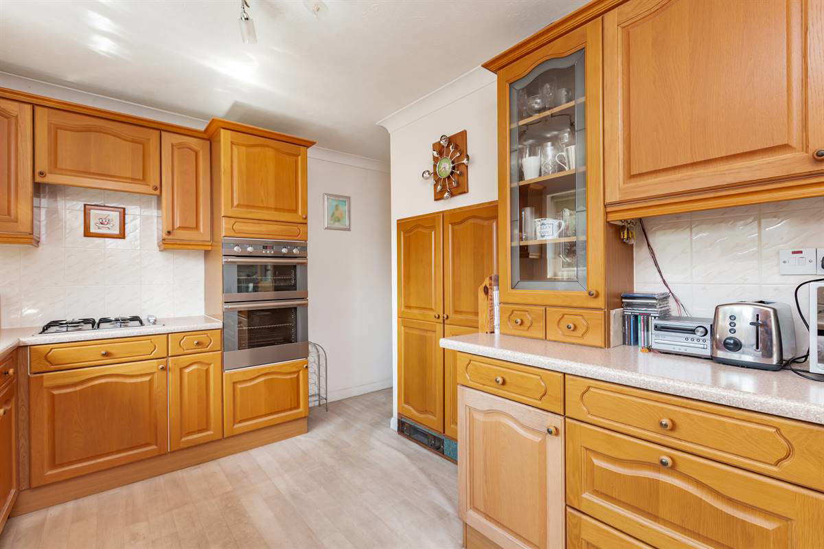 Glenbrook Close, Herne Bay, photo 9