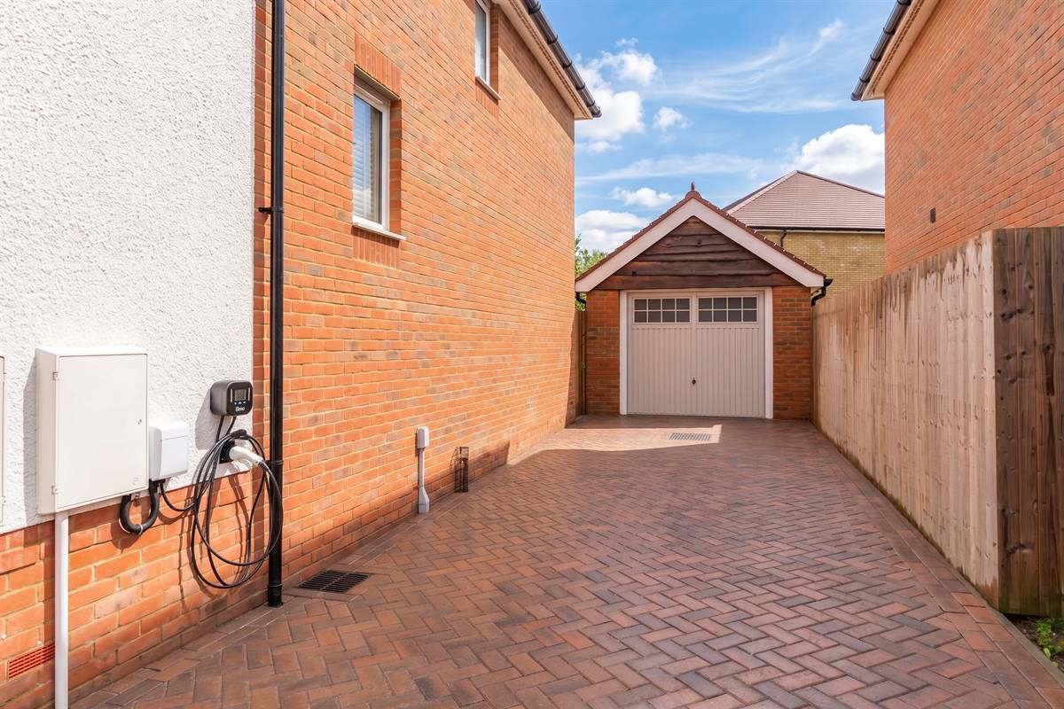 Ambrose Avenue, Herne Bay, photo 22