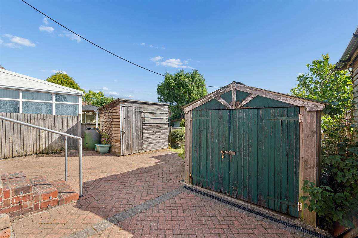 Deansway Avenue, Canterbury, photo 13