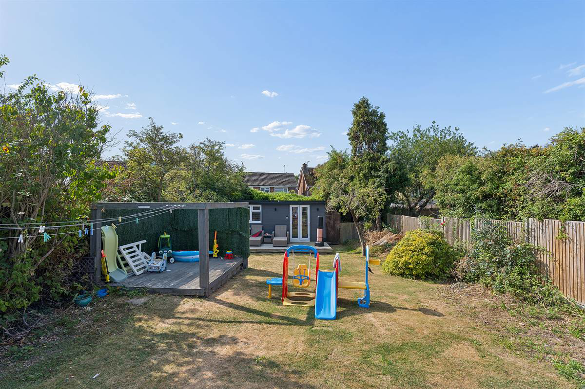 Hunters Forstal Road, Herne Bay, photo 14