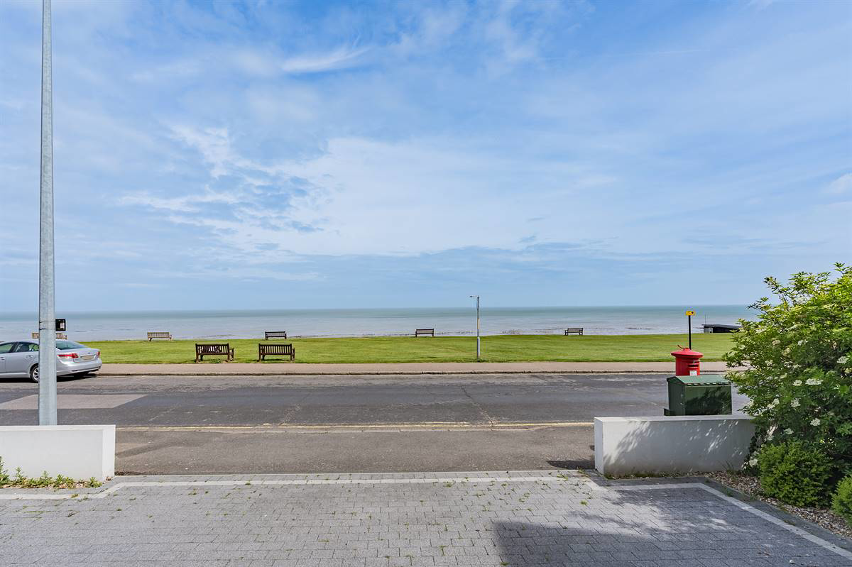 Marine Parade, Tankerton, Whitstable, photo 40