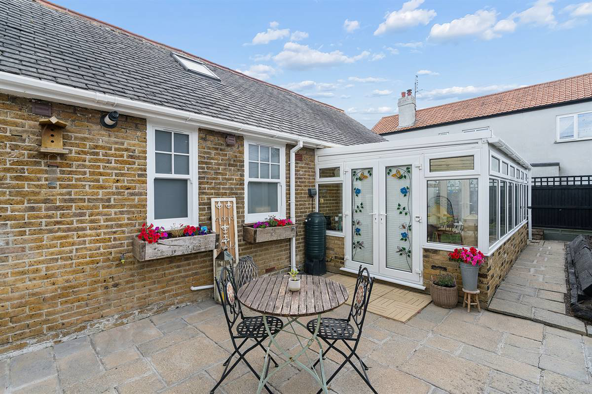 Pier Avenue, Tankerton, Whitstable, photo 14