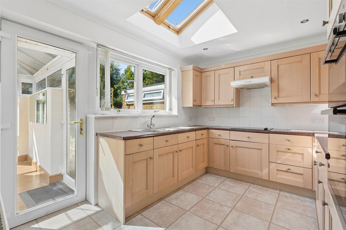 Highfields Avenue, Herne Bay, photo 5