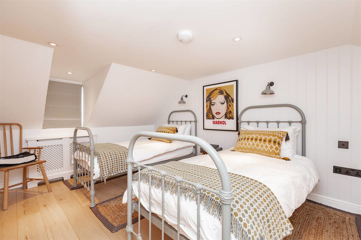Sydenham Street, Whitstable, photo 14