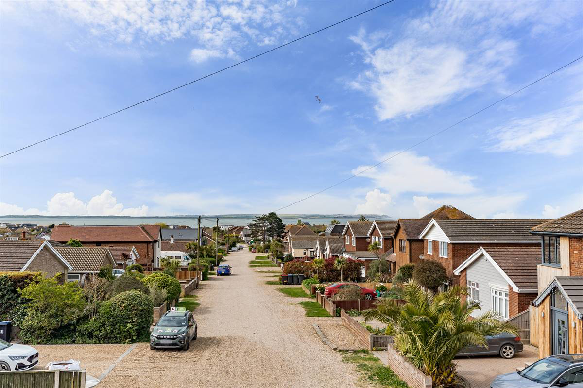 Hazlemere Road, Seasalter, Whitstable, photo 30