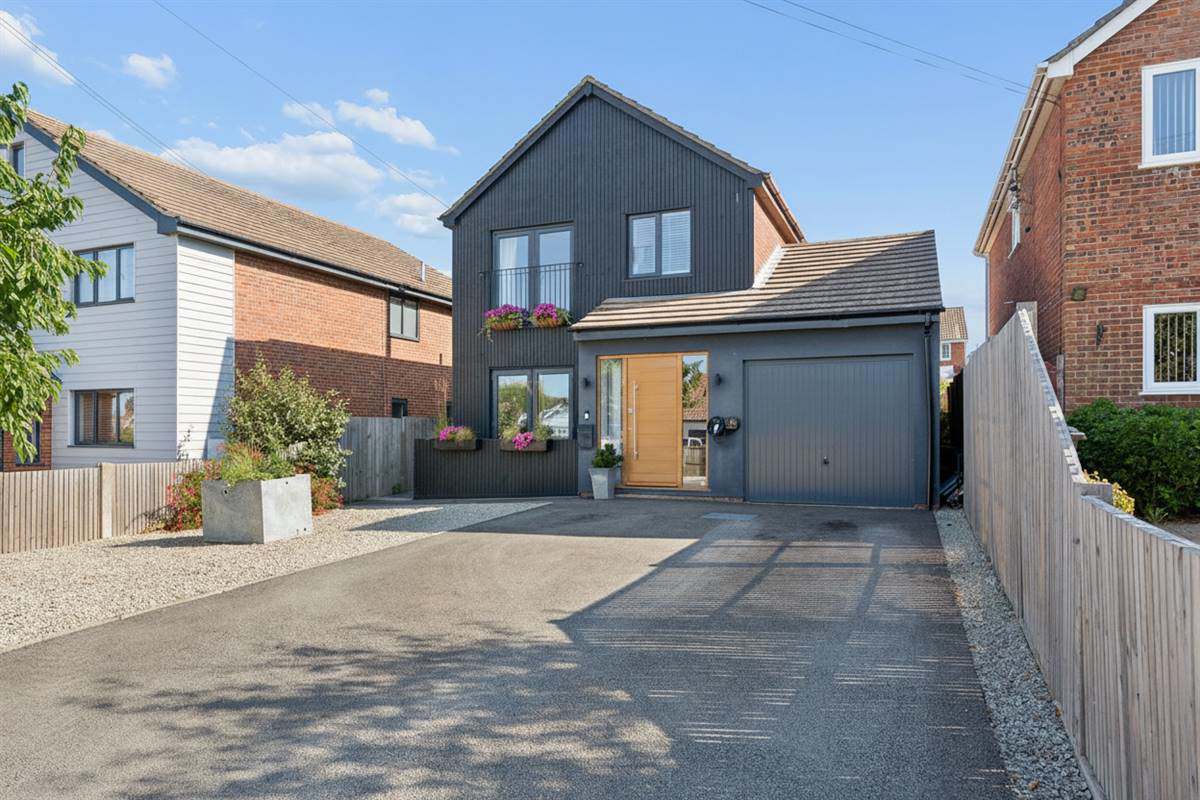 Hazlemere Road, Seasalter, Whitstable, photo 29