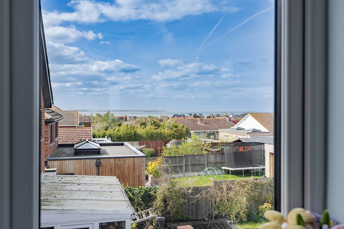 Hazlemere Road, Seasalter, Whitstable, photo 19