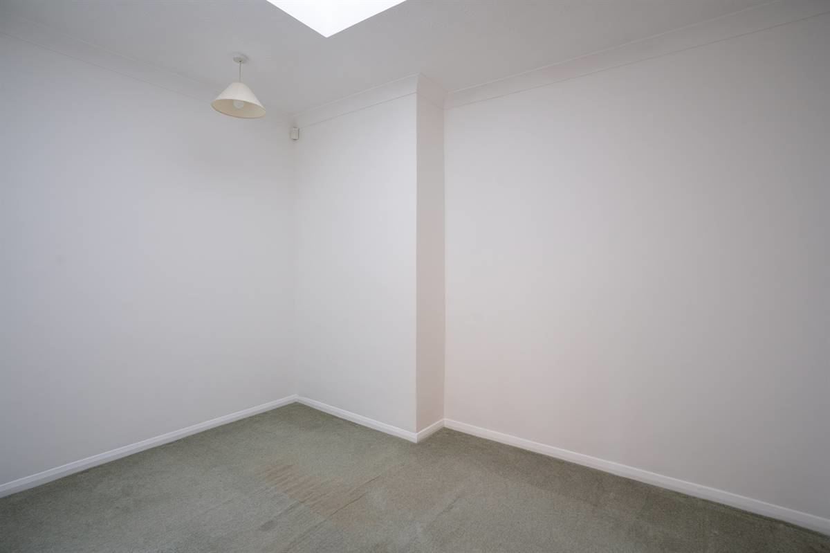 Cobham Close, Canterbury, photo 14