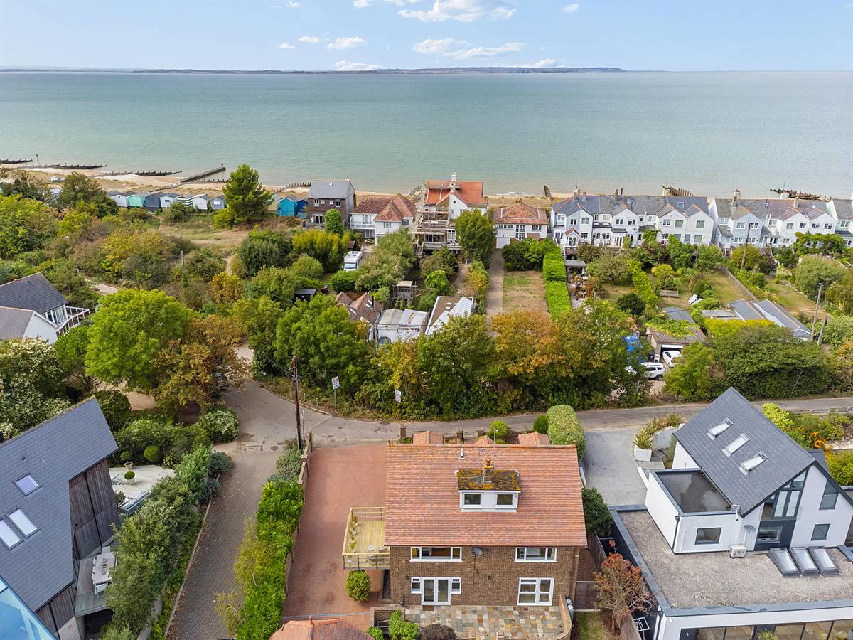 Island Wall, Whitstable, photo 3