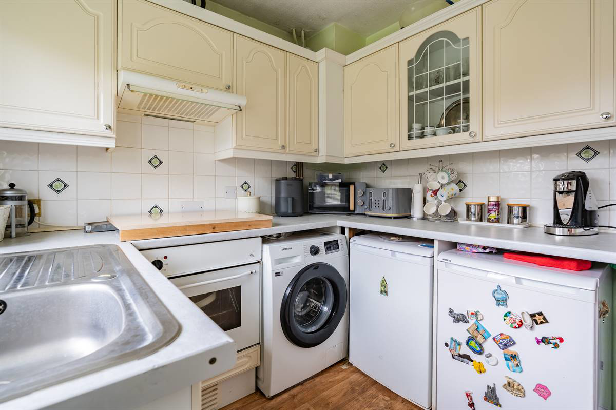 Faversham Road, Seasalter, Whitstable, photo 5