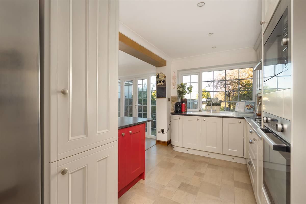 Ridgeway Road, Herne Bay, photo 9