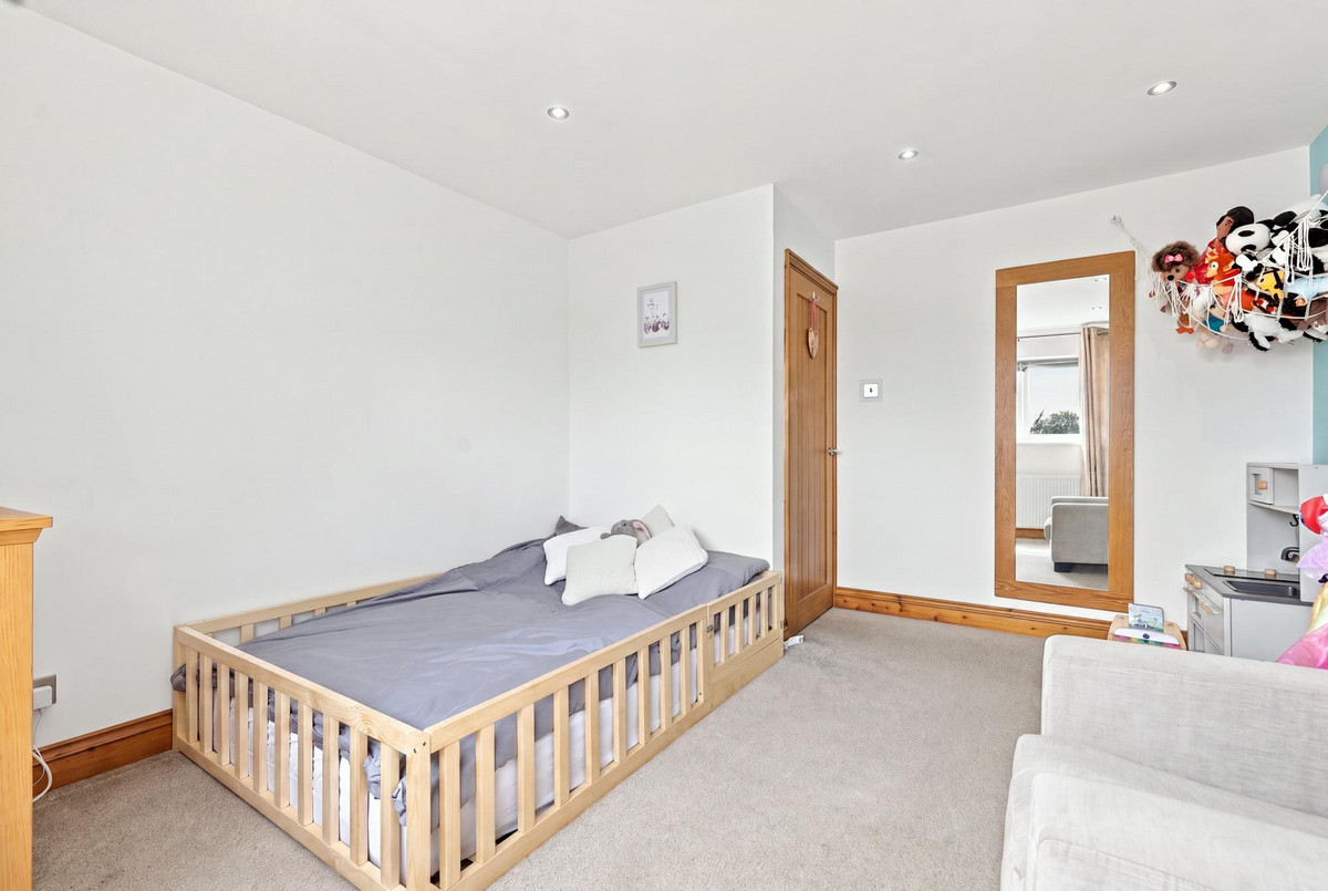 St. Lawrence Gardens, Leigh-on-sea, SS9 5, photo 12