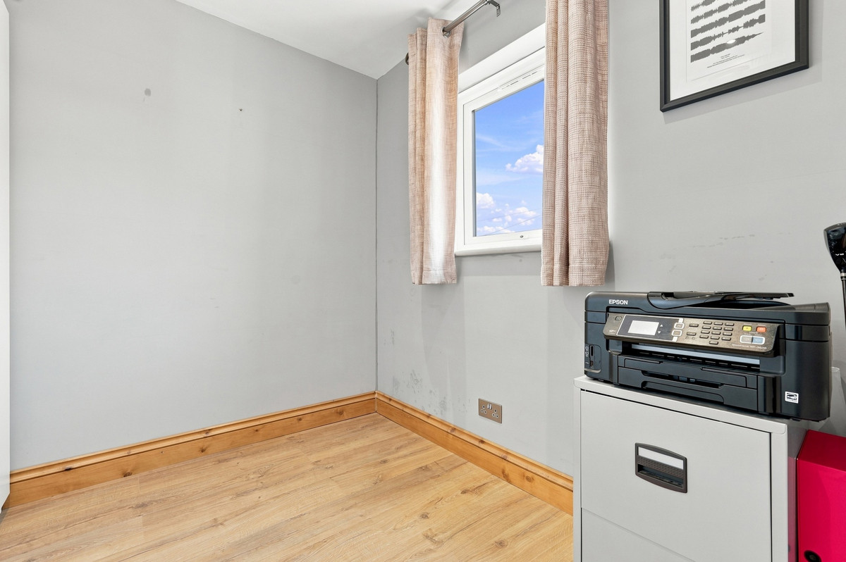 St. Lawrence Gardens, Leigh-on-sea, SS9 5, photo 10