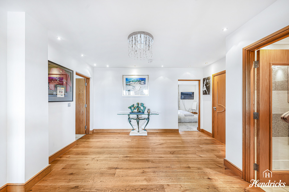 Chalkwell Esplanade, Westcliff-on-sea, SS0 8, photo 17