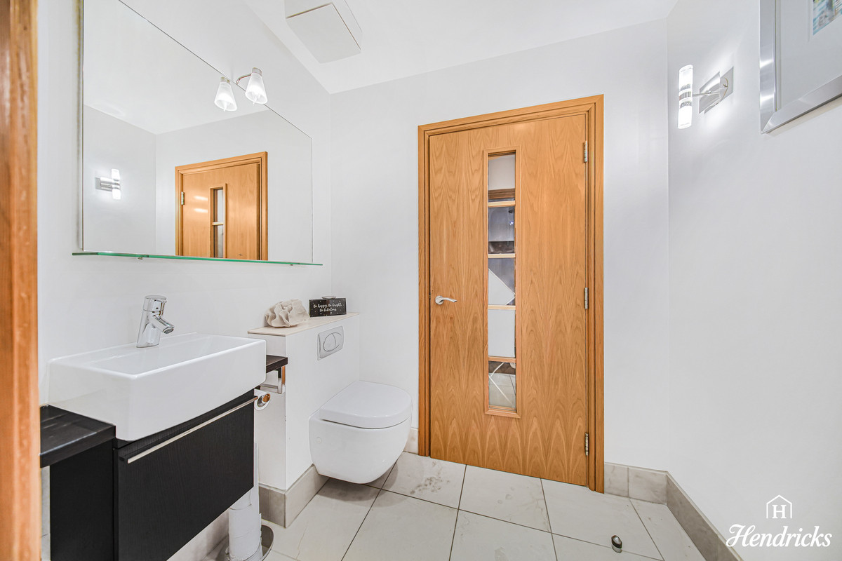 Chalkwell Esplanade, Westcliff-on-sea, SS0 8, photo 20