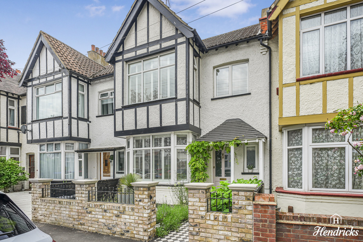 Westminster Drive, Westcliff-on-sea, SS0 9