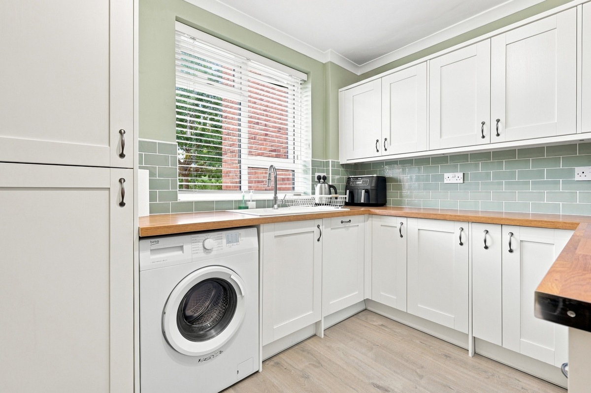 London Road, Westcliff-on-sea, SS0 9, photo 8