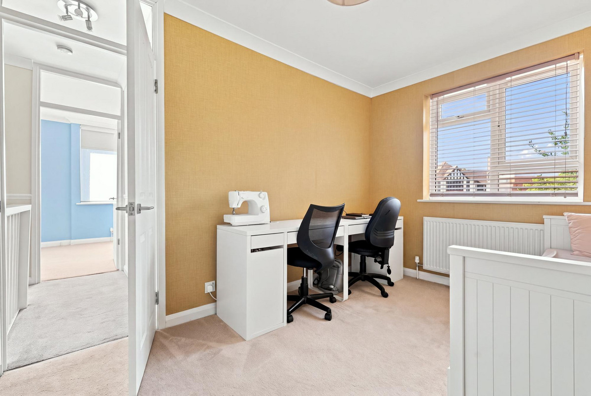 London Road, Westcliff-on-sea, SS0 9, photo 15