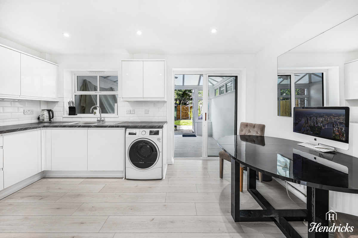 Ruthven Close, Wickford, SS12 9, photo 9