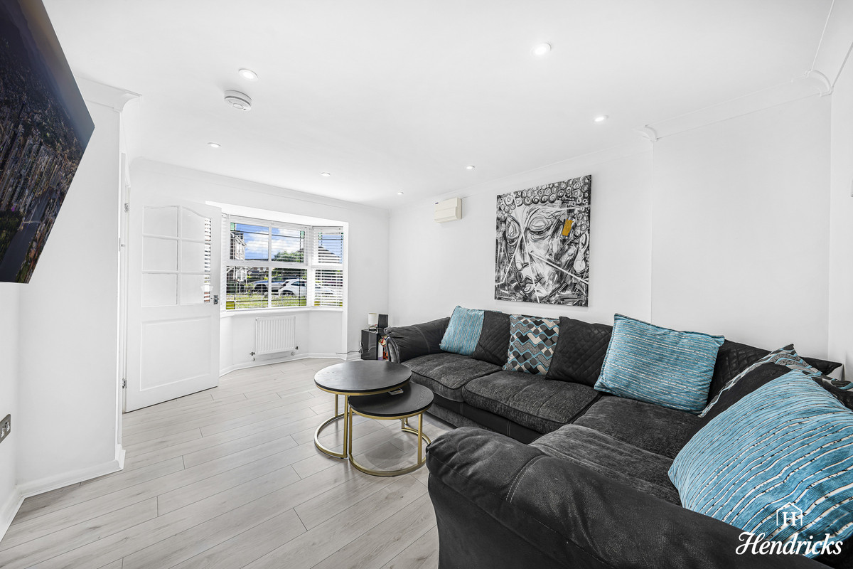 Ruthven Close, Wickford, SS12 9, photo 6