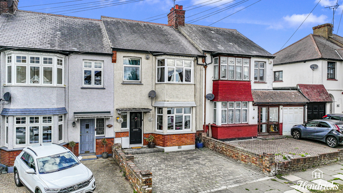 Elmsleigh Drive, Leigh-on-sea, SS9 3