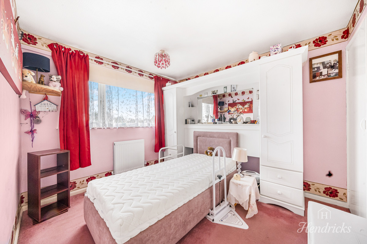 Bramble Road, Leigh-on-sea, SS9 5, photo 12