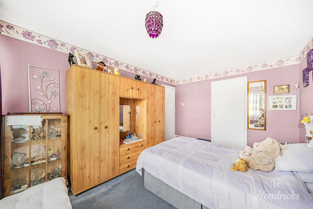 Bramble Road, Leigh-on-sea, SS9 5, photo 17