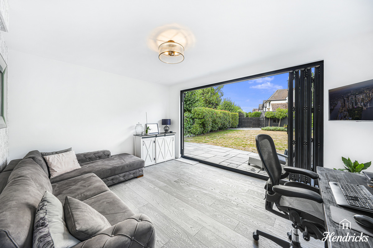 Hall Road, Rochford, SS4 1, photo 15