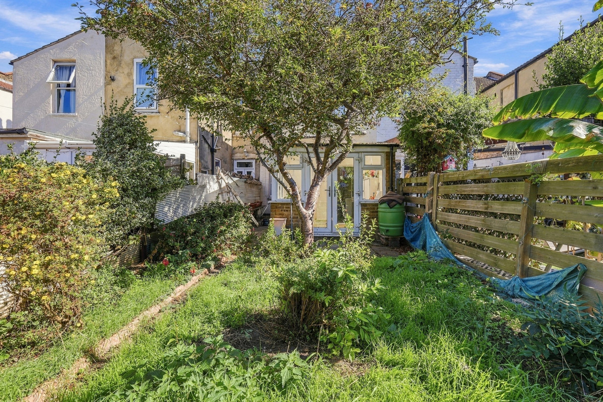 Bournemouth Park Road, Southend-on-sea, SS2 5, photo 26