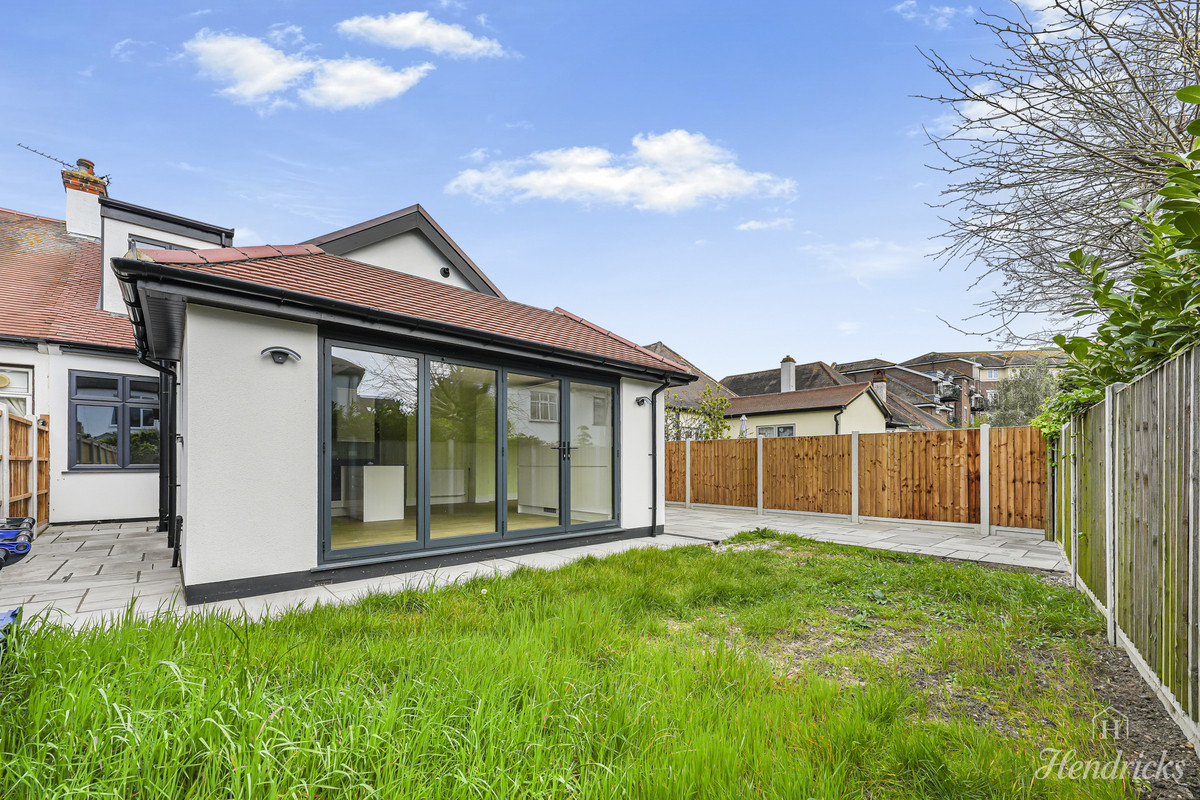 Acacia Drive, Southend-on-sea, SS1 3, photo 23