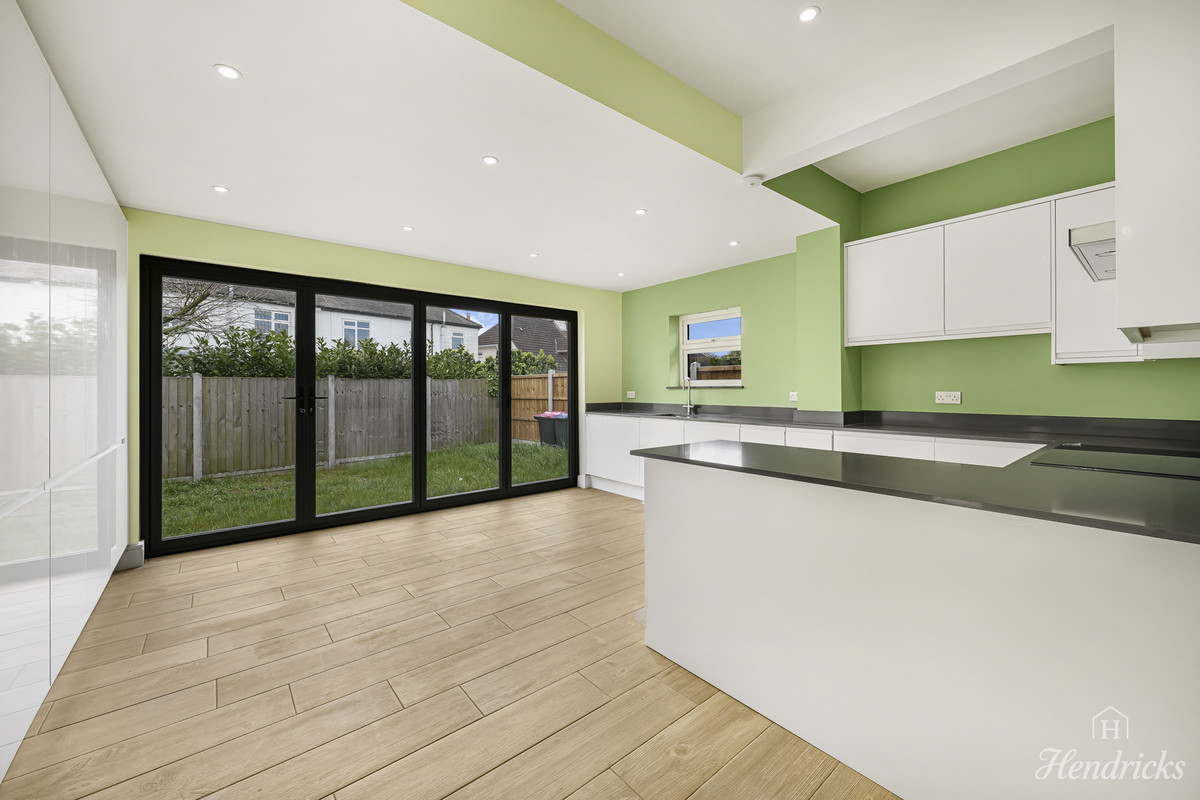 Acacia Drive, Southend-on-sea, SS1 3, photo 3