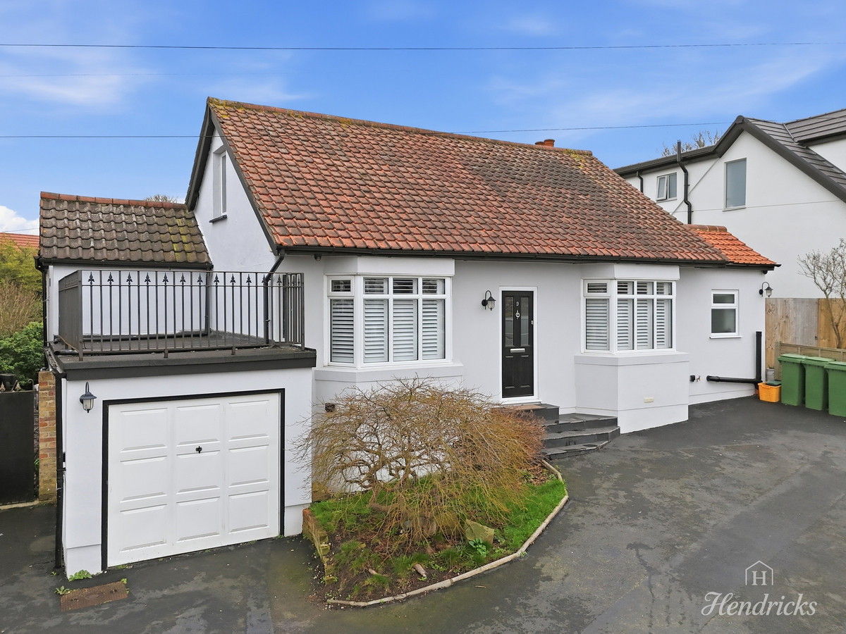 Grosvenor Road, Benfleet, SS7 1