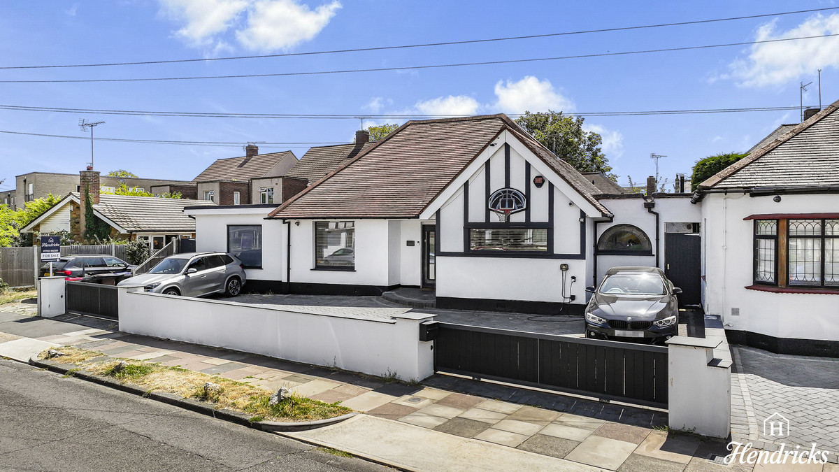Eaton Road, Leigh-on-sea, SS9 3