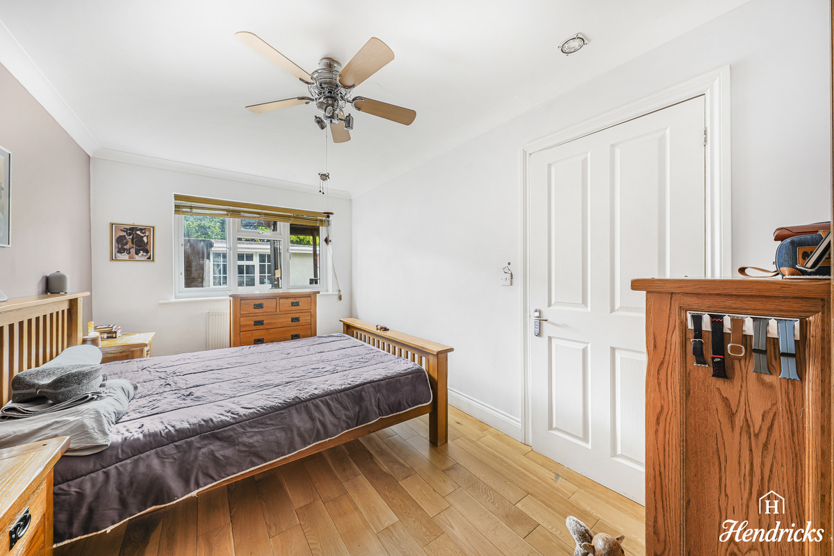 Droitwich Avenue, Southend-on-sea, SS2 4, photo 11