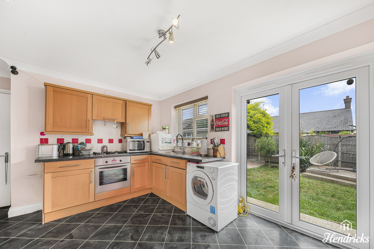 Droitwich Avenue, Southend-on-sea, SS2 4, photo 3